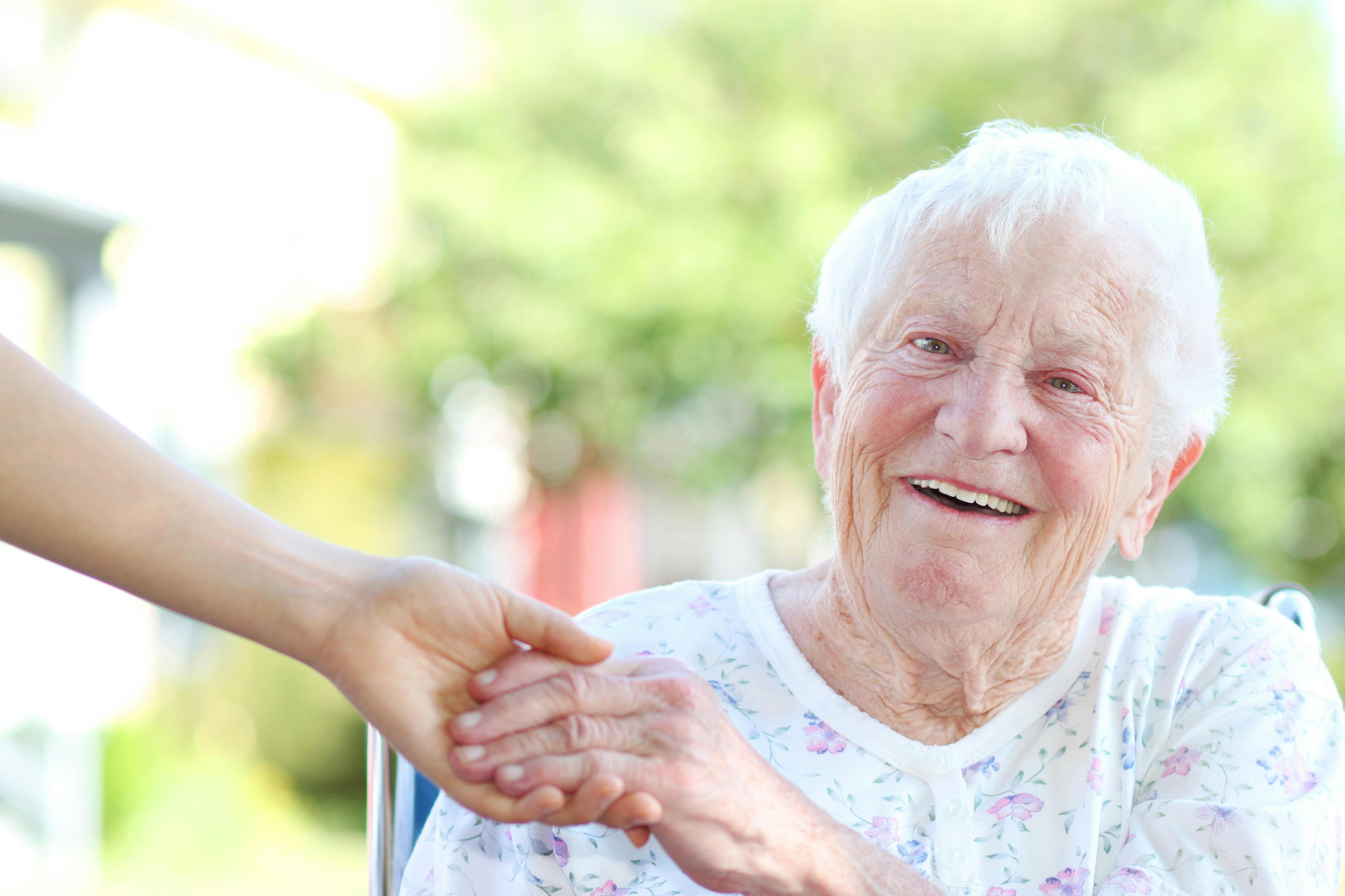 Beratung und Begleitung für Seniorinnen